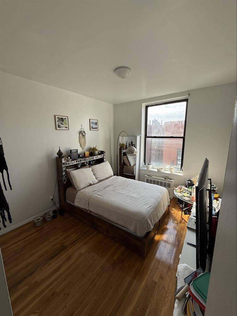 Huge Sunlit Top Floor Elevator room