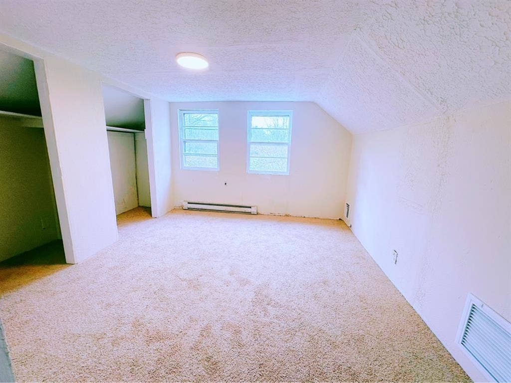 3
b2b big house  for rent