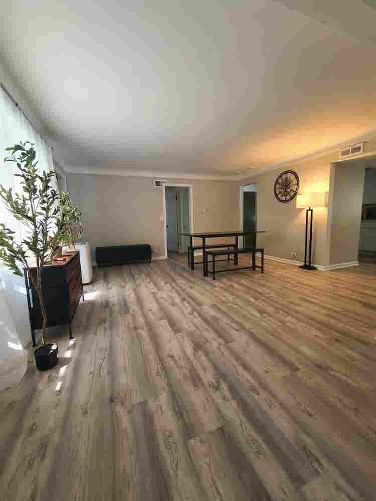Small room for rent