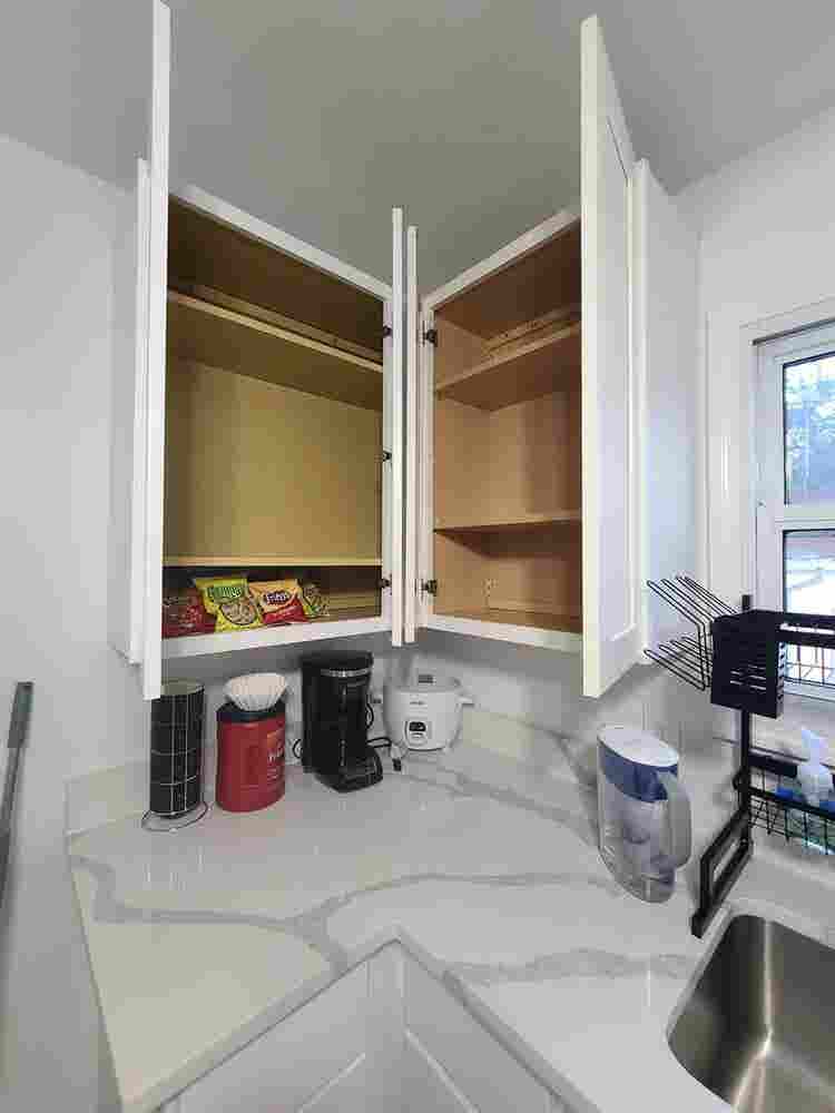 Small room for rent