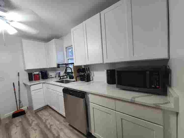Small room for rent