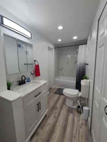 Small room for rent