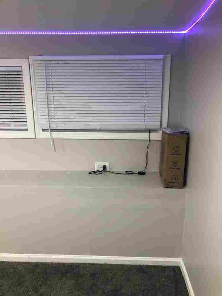 Small room for rent