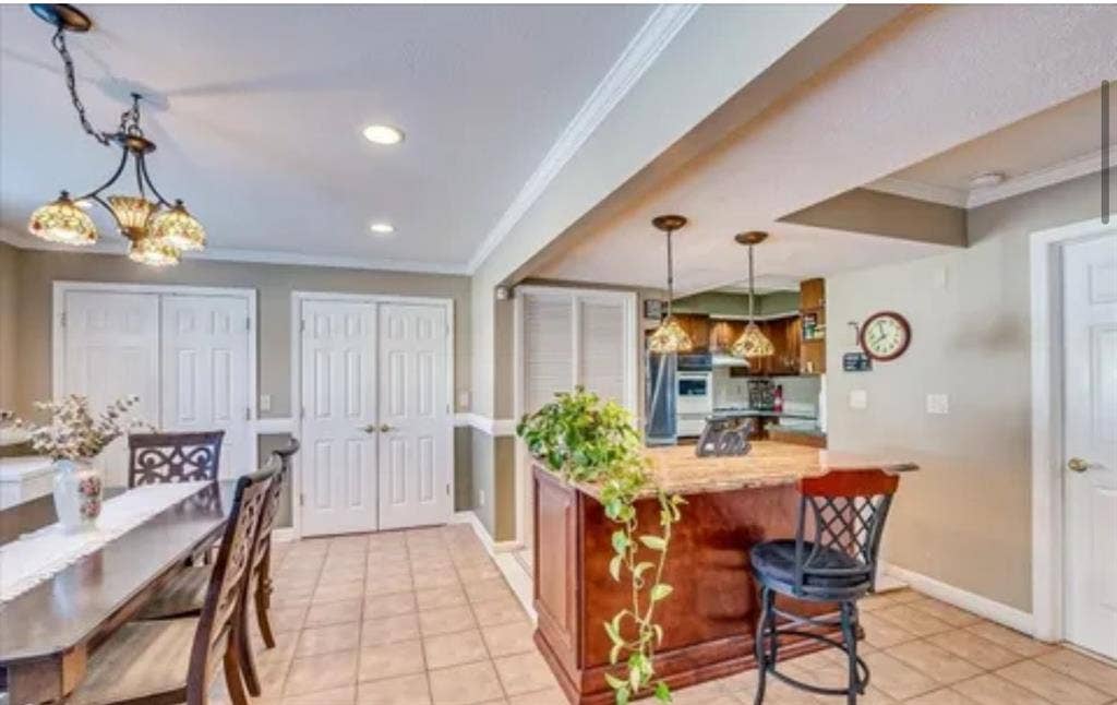 2 rooms for rent utilities included