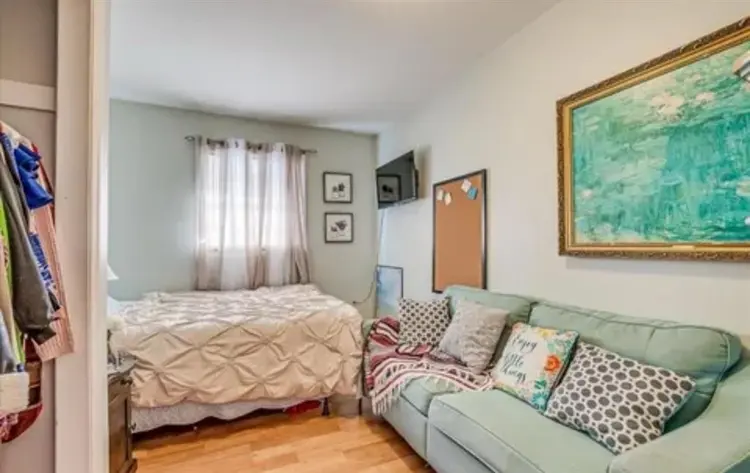 2 rooms for rent utilities included