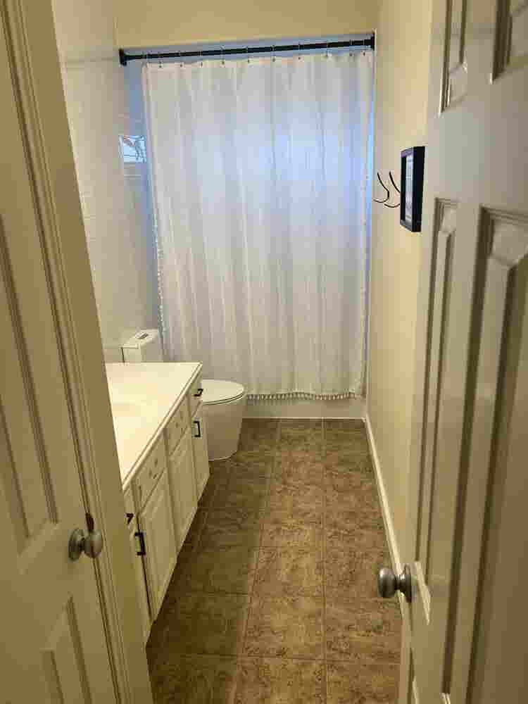 Spacious fully furnished 4 bedrooms
