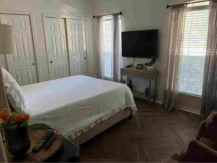 Spacious fully furnished 4 bedrooms