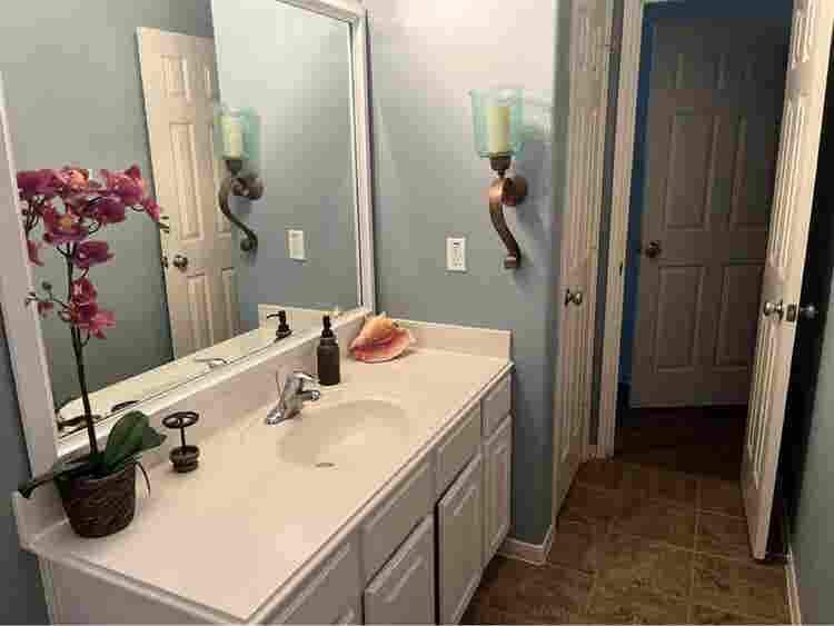 Spacious fully furnished 4 bedrooms