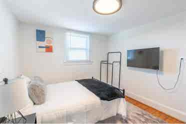 Room Near UMBC + Private Bath
