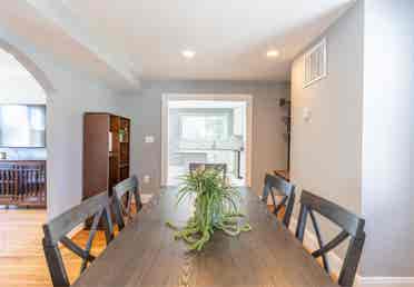 Room Near UMBC + Private Bath