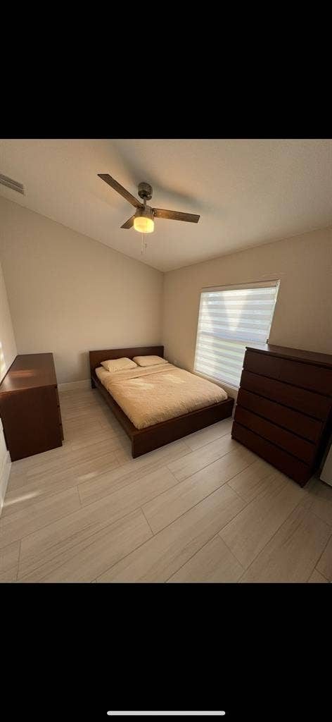 Very nice furnished room for rent