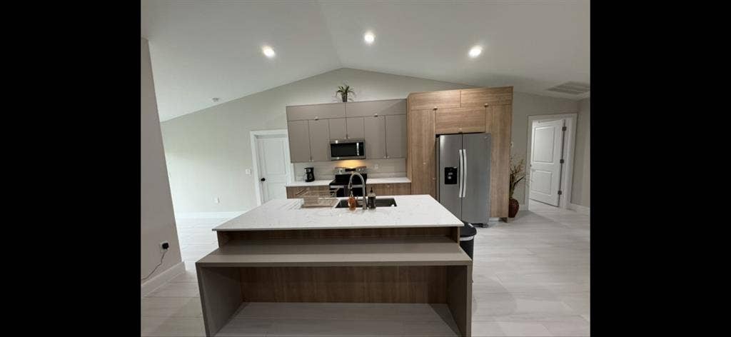 Very nice furnished room for rent