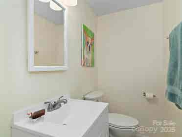 Beautiful Haw Creek Room
