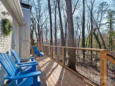 Beautiful Haw Creek Room