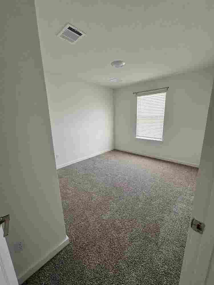 Room with private bathroomm