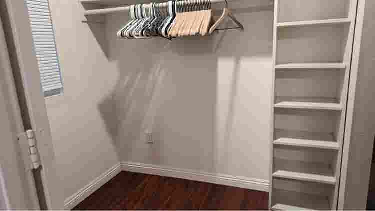 Master Bdrm w/ bathroom