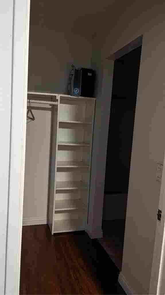 Master Bdrm w/ bathroom