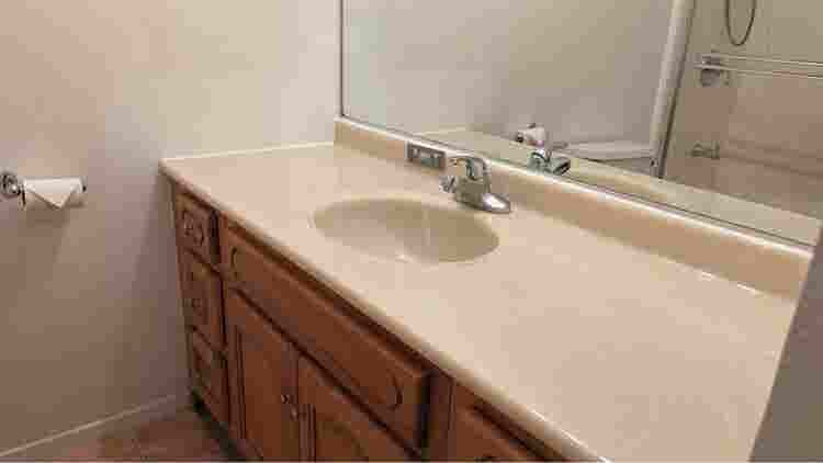 Master Bdrm w/ bathroom