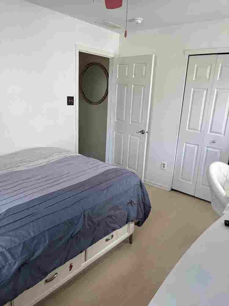 Room For Rent  a month