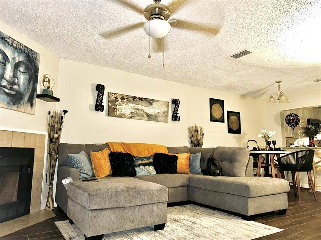 Entire unit for Rent