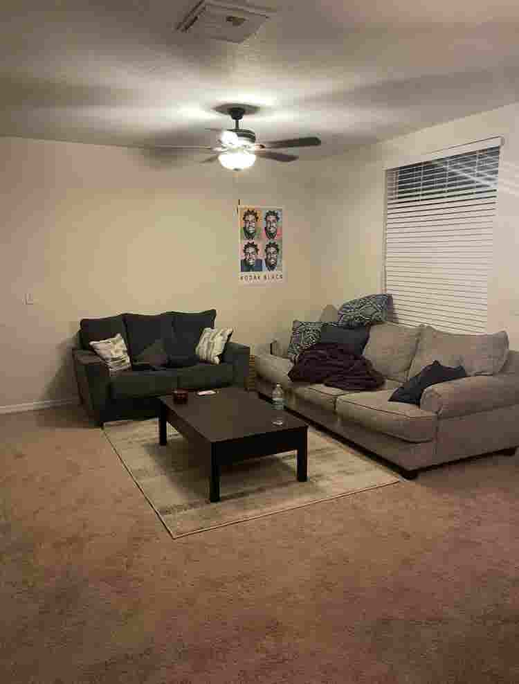Master Bed/Bath w/ Spacious Closet
