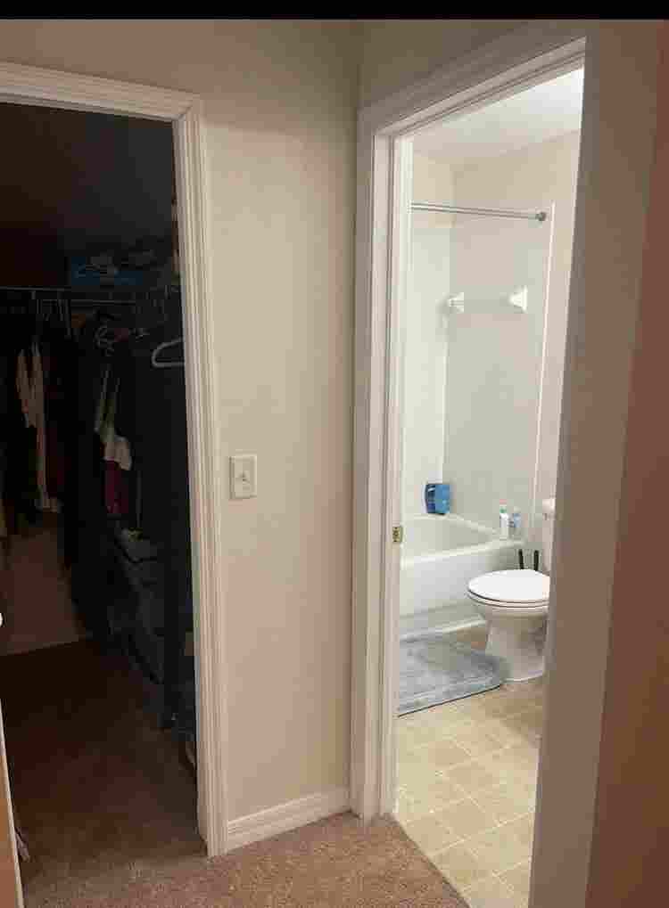 Master Bed/Bath w/ Spacious Closet