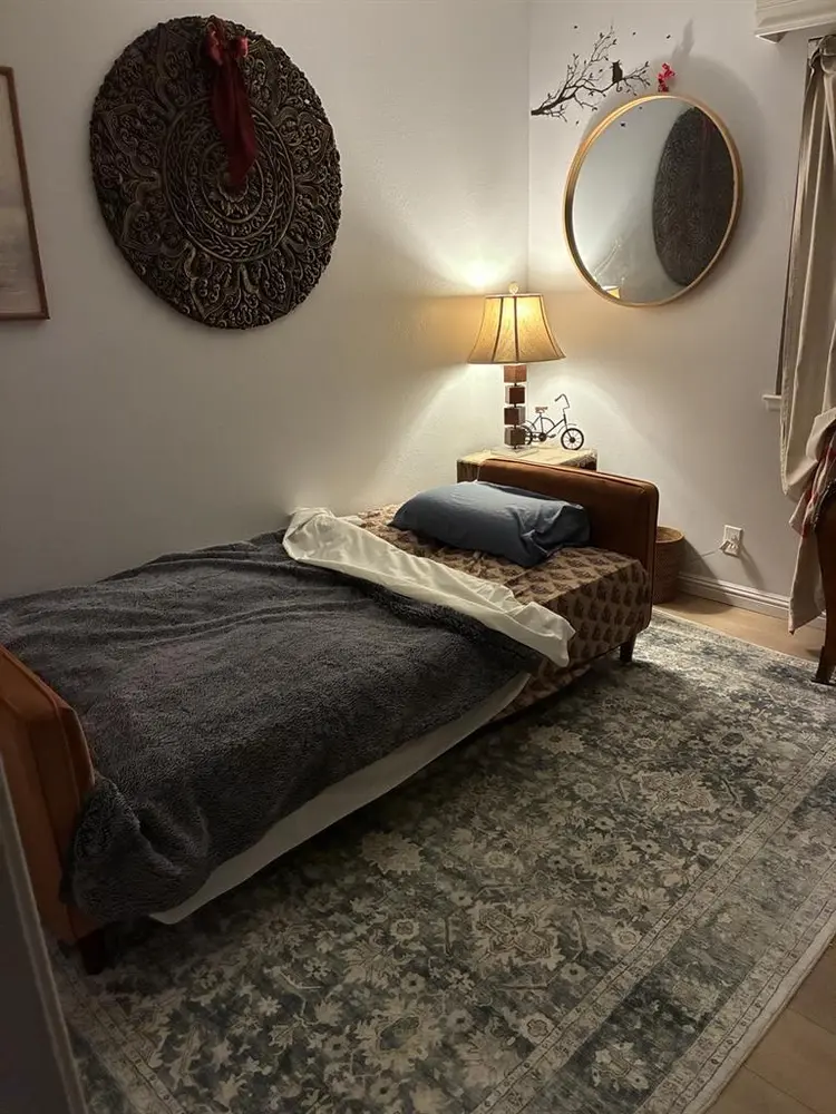 Furnished Room in quiet home in MV-