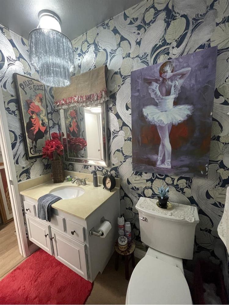 Furnished Room in quiet home in MV-