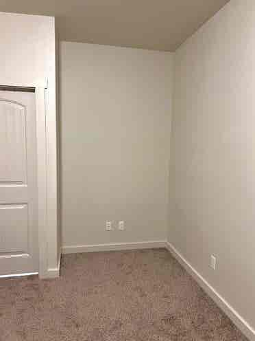 Large Bedroom W/ Private Bathroom