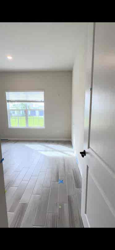 4 Bedroom house on Lake Pickett