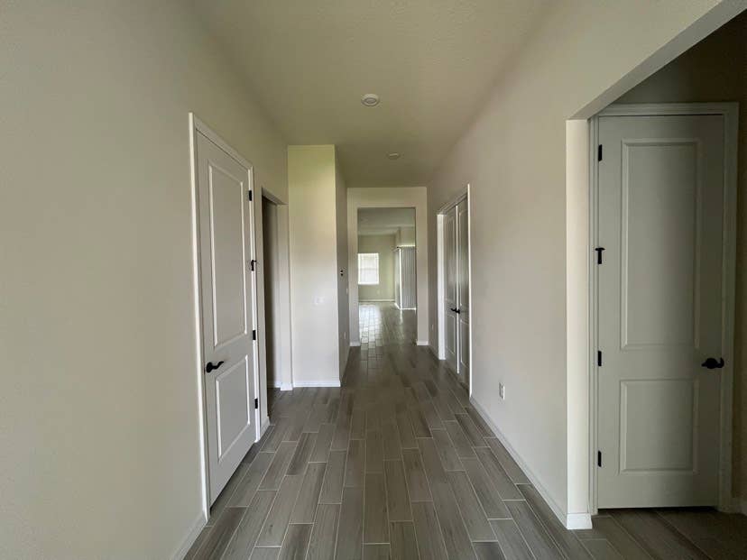 4 Bedroom house on Lake Pickett