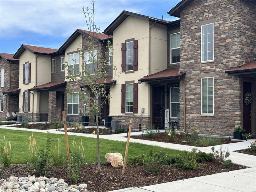 Townhome for rent Prime Location!!