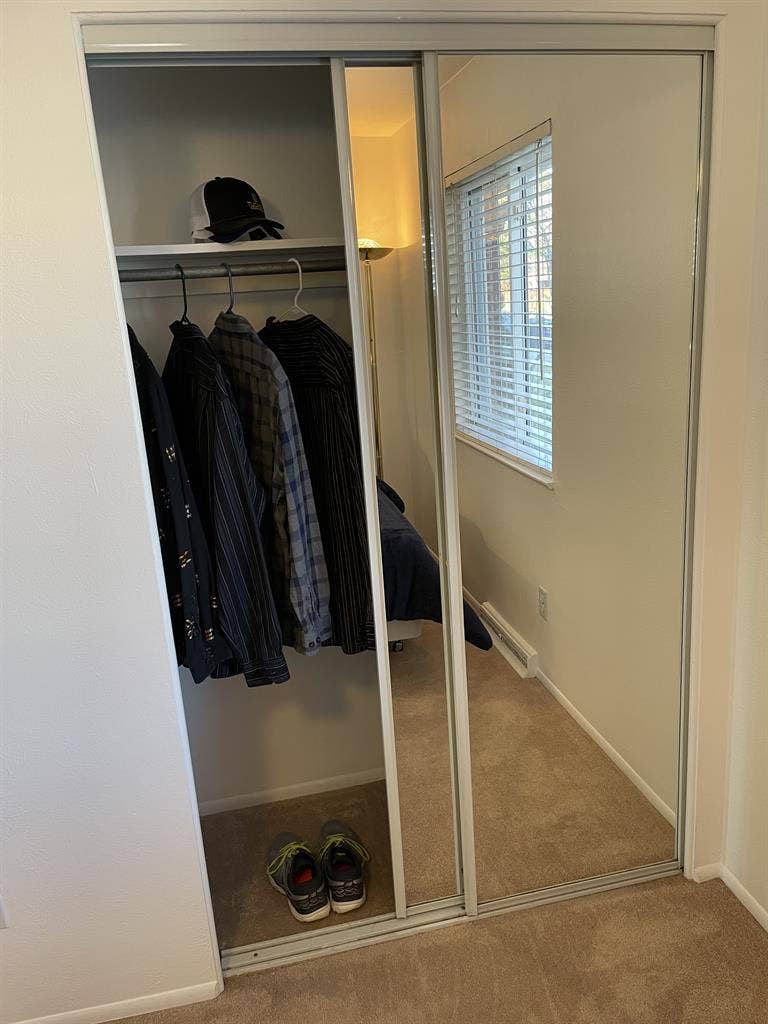 Room for rent near Glendale