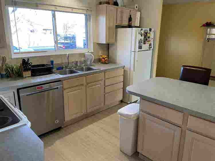 Room for rent near Glendale