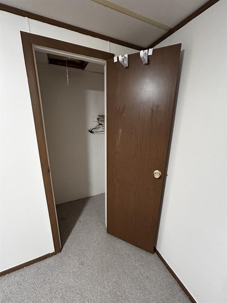 Private Bedroom in Quiet Home