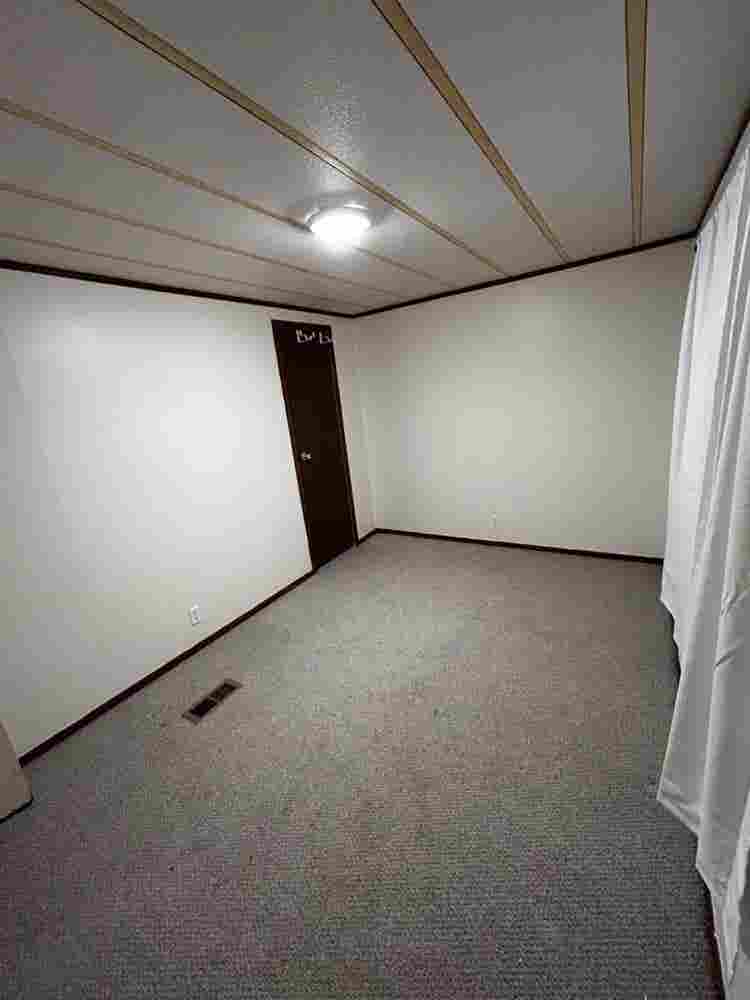 Private Bedroom in Quiet Home