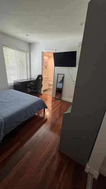 Furnished Room w/ private bathroom