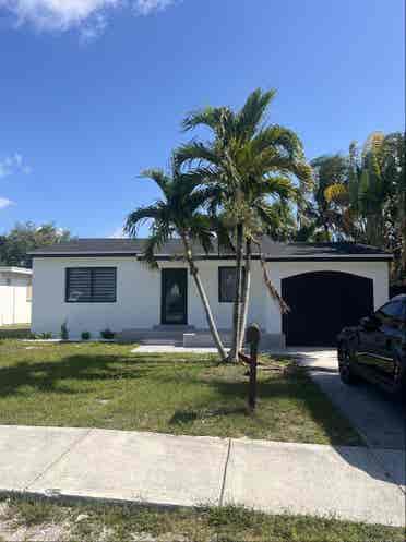 Master Bedroom for Rent