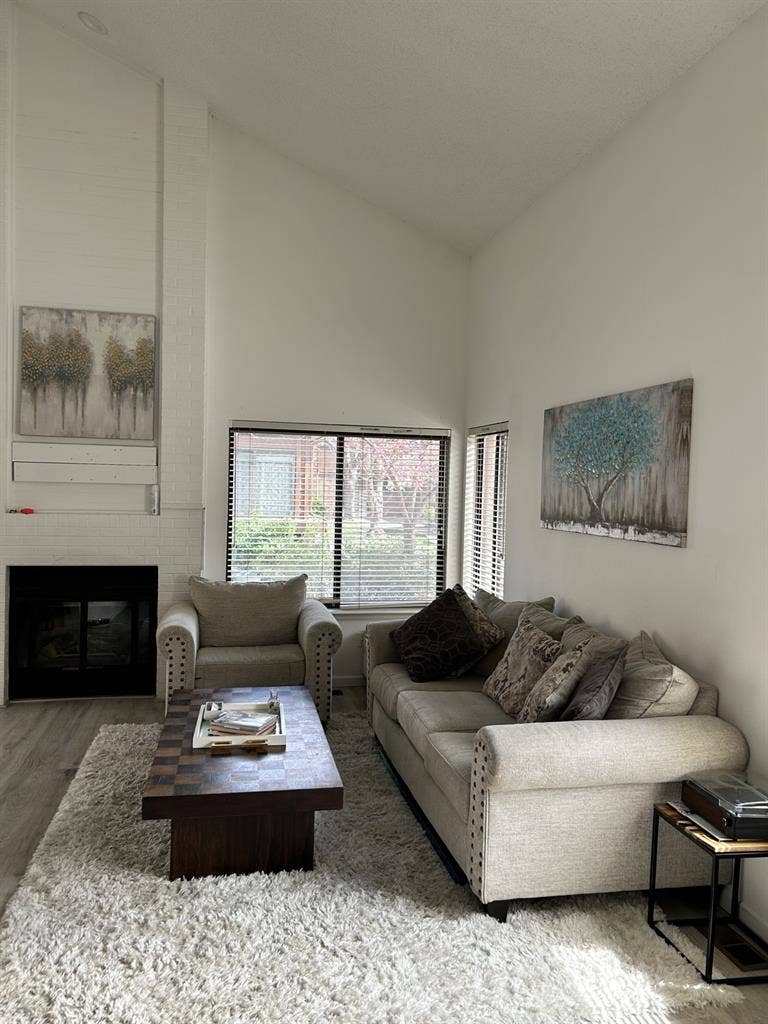 Looking for roommate!