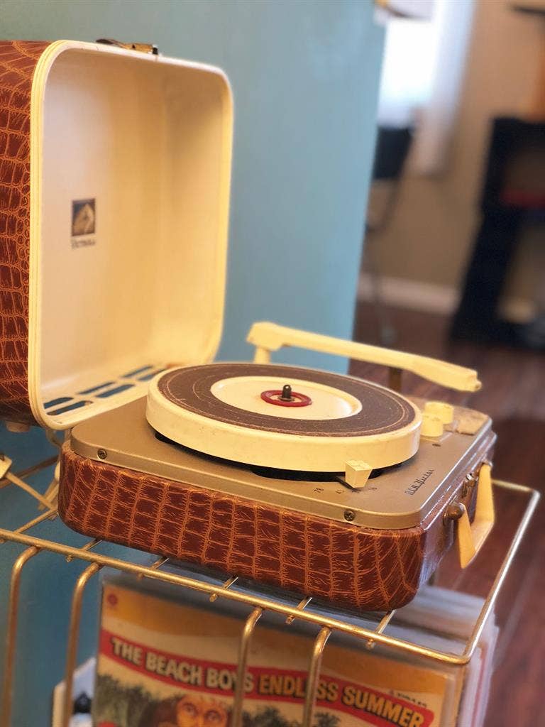 Big FULLY FURNISHED Private Bedroom