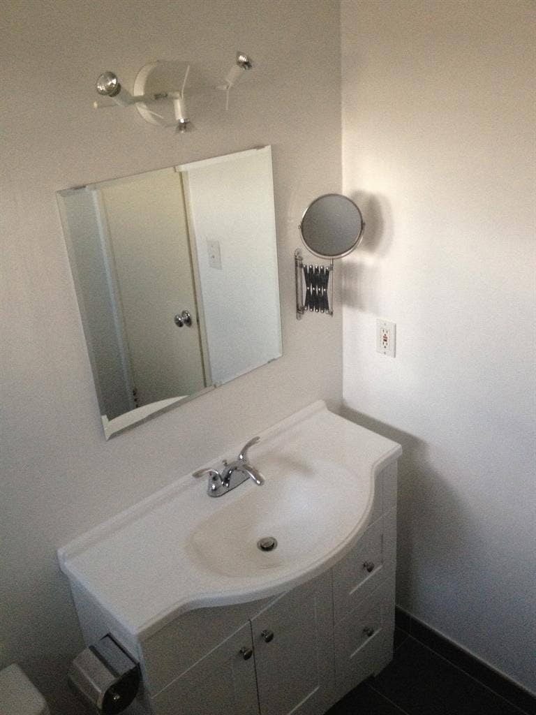 Big FULLY FURNISHED Private Bedroom