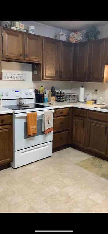 Large room, furnished