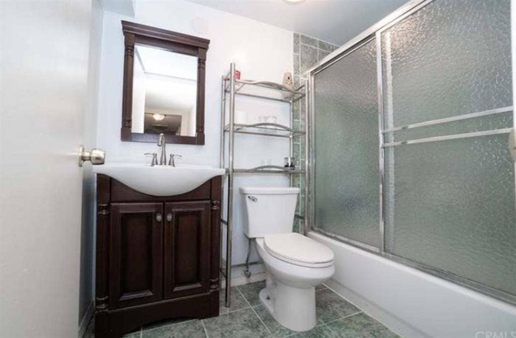 Private room for rent