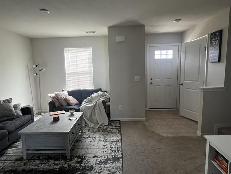 Entire townhouse for rent