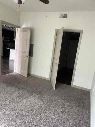 Private Bed/Bath for Rent