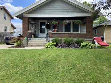 PENDING 
Seeking female renter