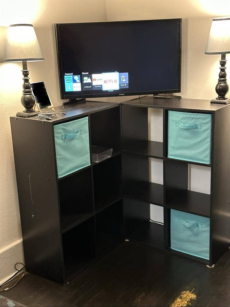 PENDING 
Seeking female renter