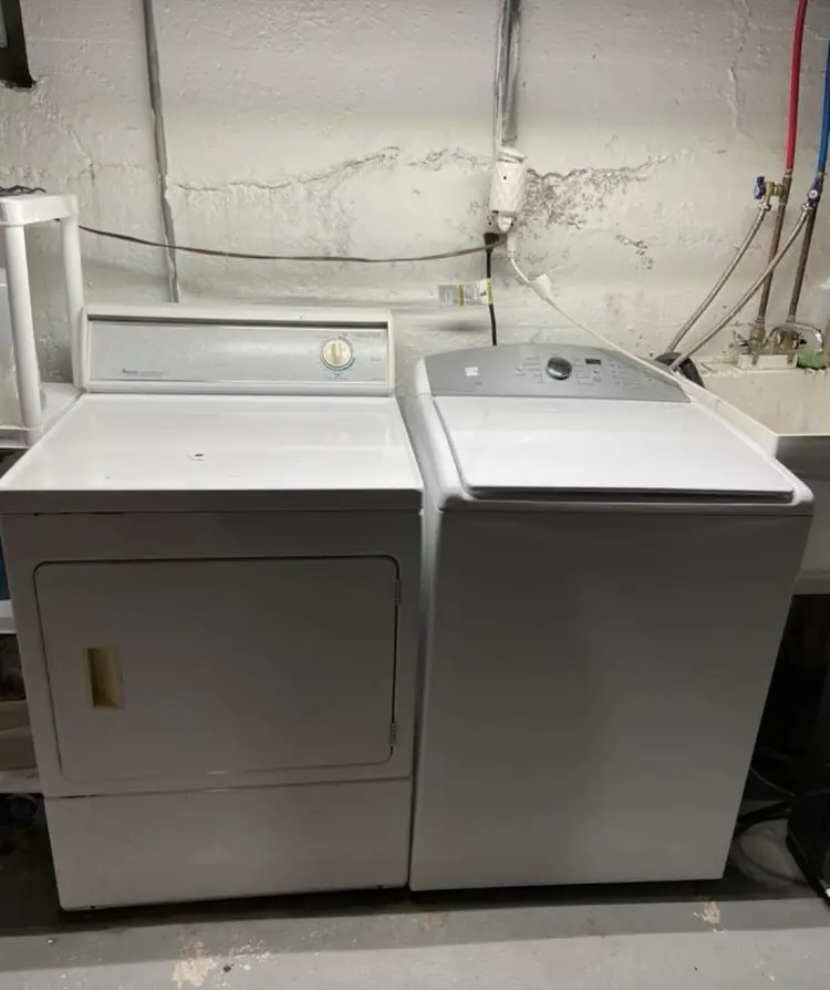 PENDING
Seeking female renter