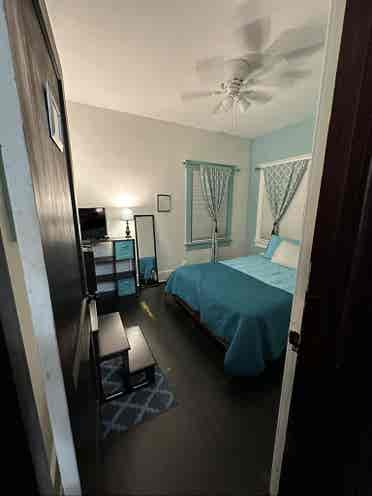 PENDING 
Seeking female renter