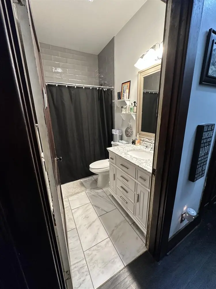 PENDING
Seeking female renter